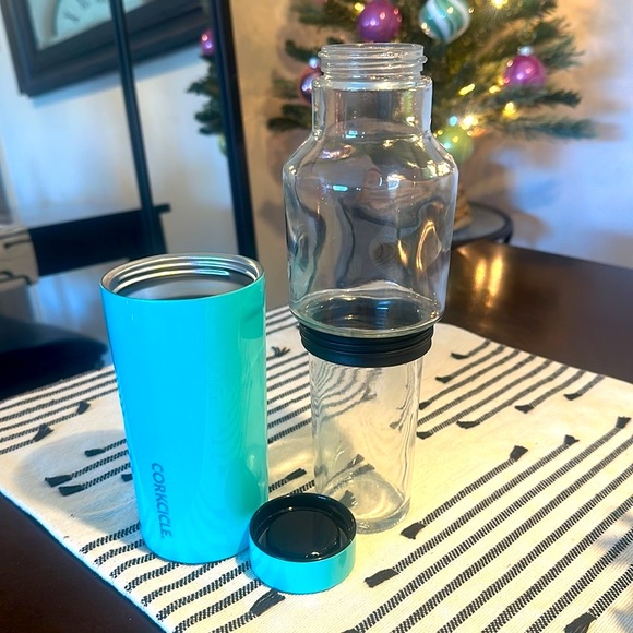 Corkcicle Glass & Stainless Steel Hybrid Canteen - Picture 6 of 6